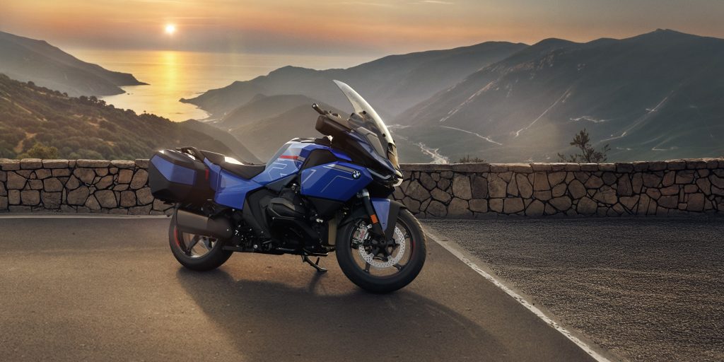 DE NIEUWE BMW R 1300 RT