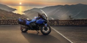 DE NIEUWE BMW R 1300 RT